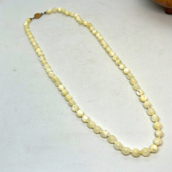 Vintage Jewelry - Vintage Cream Ivory Color Glass Bead Necklace